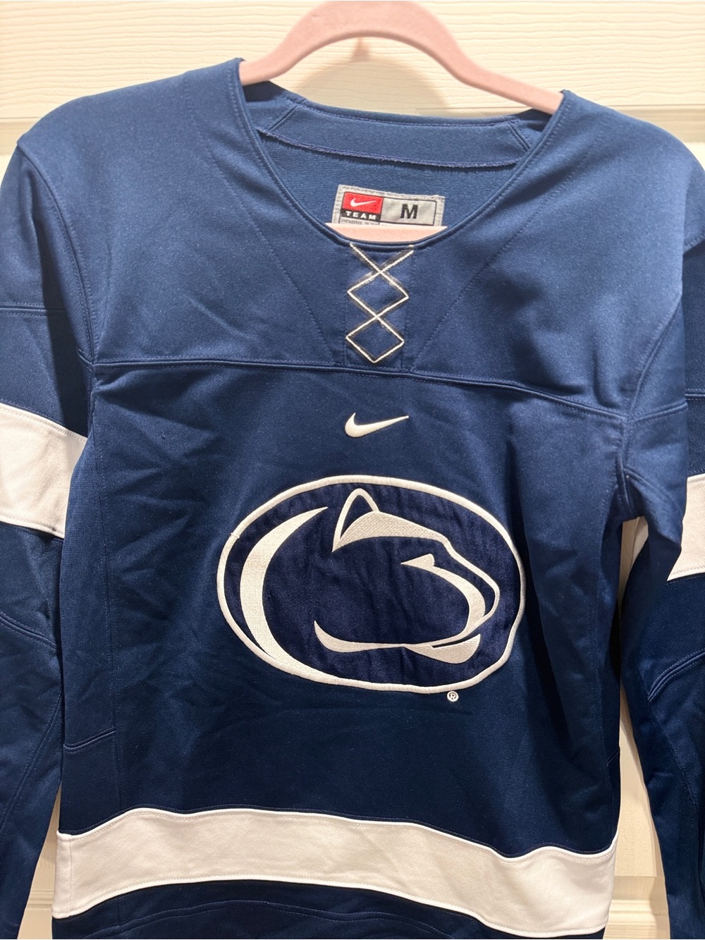 Nike Penn State Nittany Lions Hockey Jersey Navy White Women Medium V Neck - Picture 4 of 7